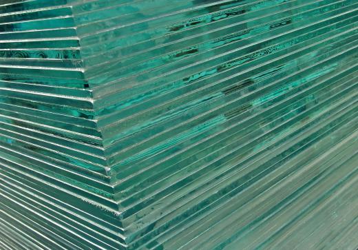 stack-of-glass-sheets