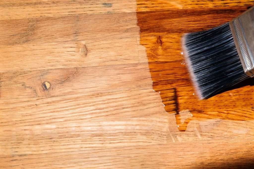 ways-paint-laminate-floors-1024x682-1